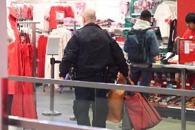 NYPD Apprehends Suspect In Attempted Shoplifting At Target In Manhattan New York