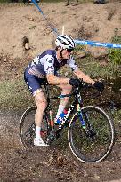 Sacramento Cyclocross Hosts Race 6 Of The Popular Cyclocross Race Series