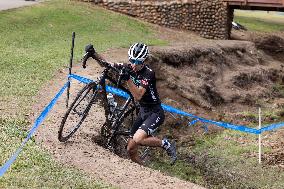 Sacramento Cyclocross Hosts Race 6 Of The Popular Cyclocross Race Series