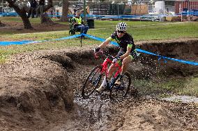 Sacramento Cyclocross Hosts Race 6 Of The Popular Cyclocross Race Series