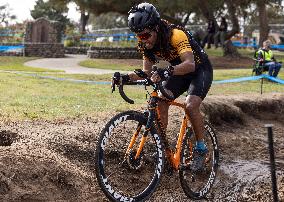 Sacramento Cyclocross Hosts Race 6 Of The Popular Cyclocross Race Series