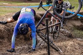 Sacramento Cyclocross Hosts Race 6 Of The Popular Cyclocross Race Series