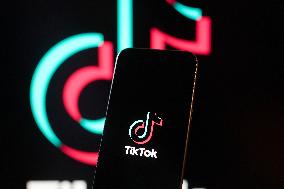 Canada Shuts Down TikTok Office Over National Security Risks