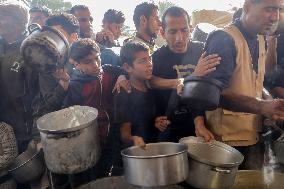 Israel Is Causing Starvation UN Report - Gaza