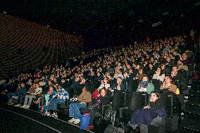 Preview Of The Film Le Royaume In Paris