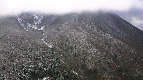 Mt. Daisen covered with season's 1st snow