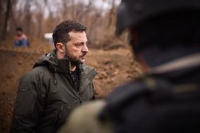 Zelensky Visits Frontlines - Ukraine