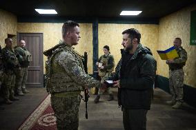 Zelensky Visits Frontlines - Ukraine