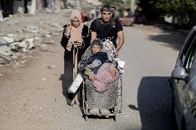 Displaced Palestinians Fleeing Beit Lahia - Northern Gaza