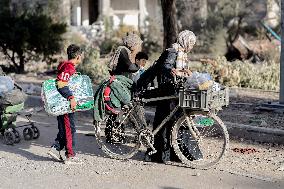 Displaced Palestinians Fleeing Beit Lahia - Northern Gaza