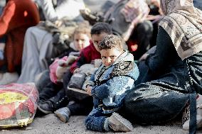 Displaced Palestinians Fleeing Beit Lahia - Northern Gaza