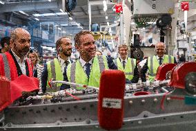 Minister Delegate for Industry Visits Airbus - Toulouse