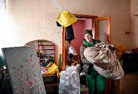 Evacuation of multi-child family from frontline Uspenivka in Zaporizhzhia region