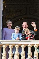 NO TABLOIDS - Monaco National Day Celebrations - Balcony