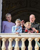 NO TABLOIDS - Monaco National Day Celebrations - Balcony