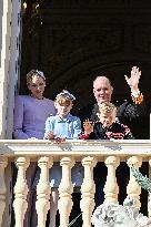 NO TABLOIDS - Monaco National Day Celebrations - Balcony