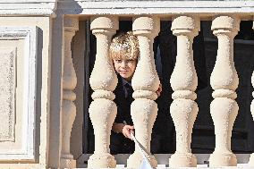 NO TABLOIDS - Monaco National Day Celebrations - Balcony