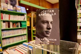 Jordan Bardella's First Book 'Ce Que Je Cherche' Displayed in Paris Bookshop Ahead of Release