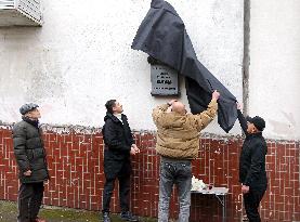 Memorial plaque to Vasyl Stus unveiled in Kyiv