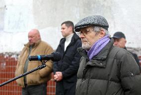 Memorial plaque to Vasyl Stus unveiled in Kyiv