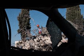 Israeli Airstrike Targets Civil Defense Center In  Baalbek District - Beirut