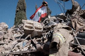 Israeli Airstrike Targets Civil Defense Center In  Baalbek District - Beirut