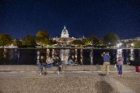 Night View Of The United States Capitol