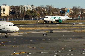 Frontier Airlines Airbus A320neo In LaGuardia Airport