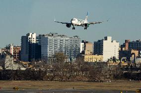 Frontier Airlines Airbus A320neo In LaGuardia Airport