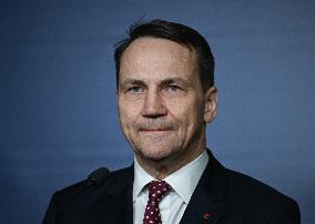 Poland’s Sikorski Summarizes EU Big Five-UK Meeting