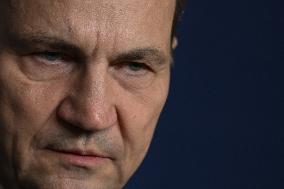 Poland’s Sikorski Summarizes EU Big Five-UK Meeting