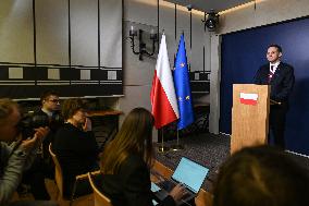 Poland’s Sikorski Summarizes EU Big Five-UK Meeting