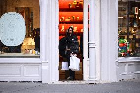 Iris Law And Amelia Hamlin Shopping - NYC