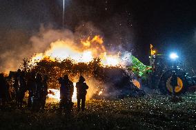 Farmers Demonstrate Against the EU-Mercosur Free Trade Agreement - Tonnay