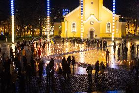 1000 candles lit in support of Ukraine