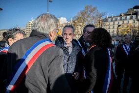 Demonstration At 106th Session of the Congress of Mayors - Paris