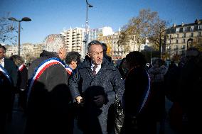 Demonstration At 106th Session of the Congress of Mayors - Paris