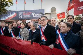 Demonstration At 106th Session of the Congress of Mayors - Paris