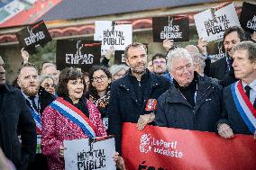 Demonstration At 106th Session of the Congress of Mayors - Paris