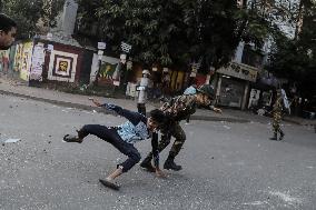 Student Clash In Dhaka