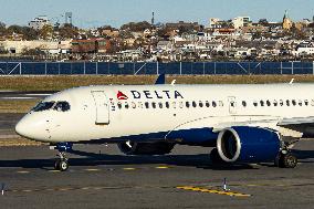 Delta Air Lines Airbus A220