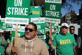 Healthcare Workers On Strike- LA