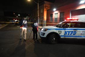 NYPD Crime Scene Investigates Fatal Stabbing Of A 32-year-old Man In The Tompkinsville Neighborhood Of Staten Island New York