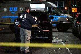 NYPD Crime Scene Investigates Fatal Stabbing Of A 32-year-old Man In The Tompkinsville Neighborhood Of Staten Island New York