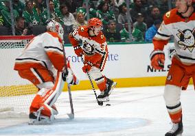 NHL: Dallas Stars V Anaheim Ducks