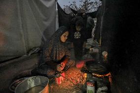 Displaced Palestinians Daily Life - Gaza