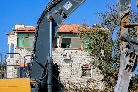 Palestinian Home Demolished - Hebron