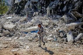 Palestinian Home Demolished - Hebron