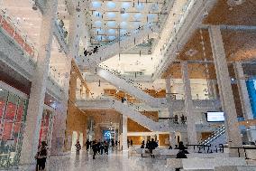 Illustration - Main Hall Of The Paris Court - Paris