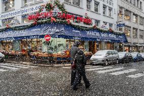 Caetano Snowstorm Hits Paris